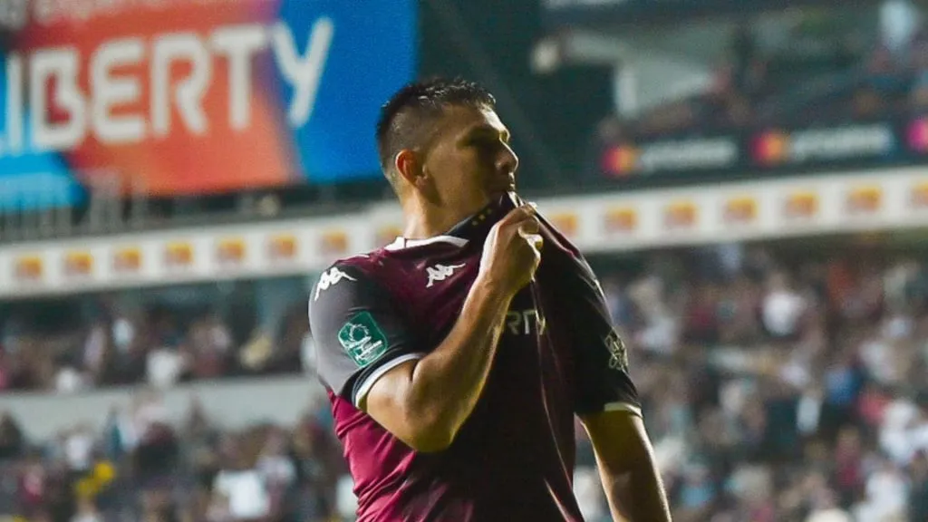 Oscar Duarte sigue lesionado.