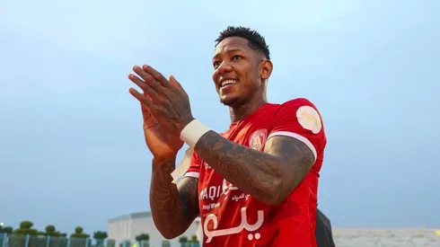 Romell Quioto metió su gol 14, pero se fue expulsado en la derrota del Al Arabi SC.