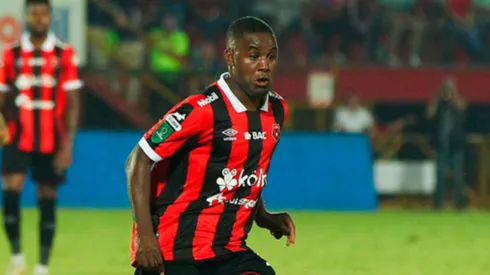Joel Campbell recibe un mensaje que no quería oír en Alajuelense