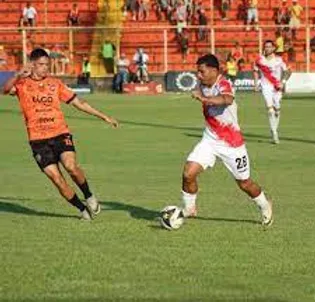Randy Vega fue convocado a la Selección de Costa Rica (CS Herediano).