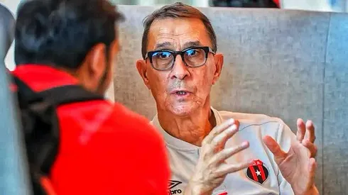 Guimaraes lo limpió de Alajuelense, todavía le duele y manda un mensaje para volver: “Siempre he sido de la Liga”