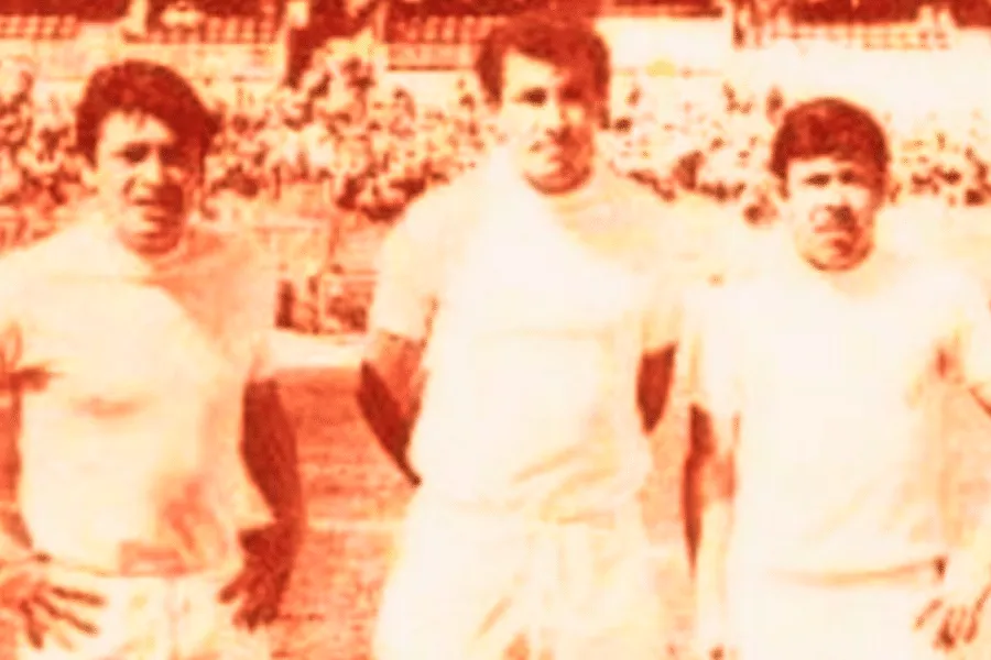 Hernán Godoy (el primero de izquierda a derecha).