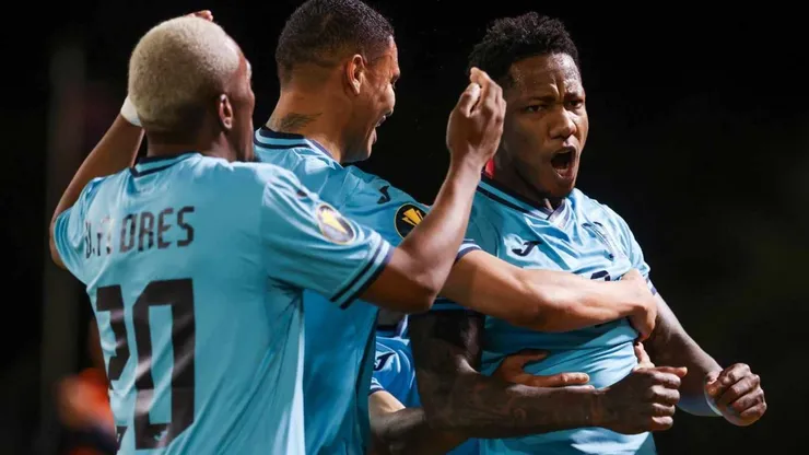 Romell Quioto fue la gran figura de Honduras ante Bermudas.