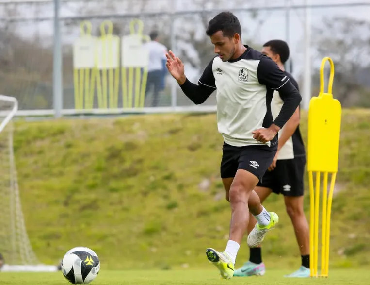 Edwin Rodríguez está listo para regresar a las canchas. (Foto: CD Olimpia)