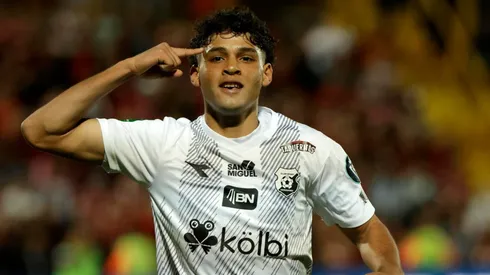 El futbolista tico aún no hizo su debut en la MLS.