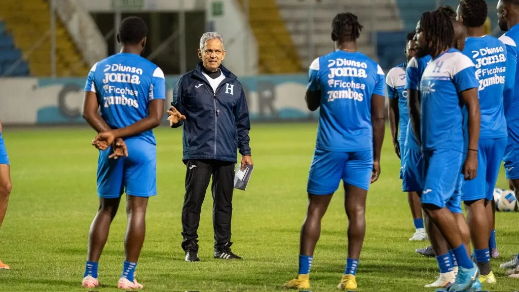 Reinaldo Rueda mostró toda su preocupación en conferencia de prensa, (Foto: FFH)