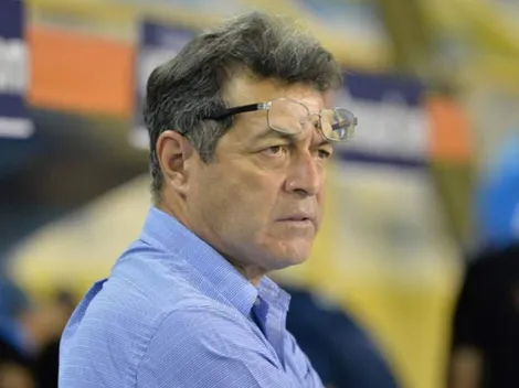 Hugo Pérez hace fuerte crítica al futbol de El Salvador