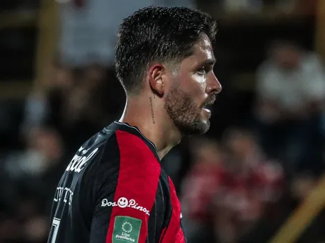 Jonathan Moya no se guarda nada en Alajuelense