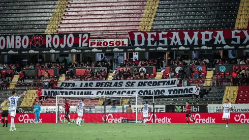 Alajuelense recibe una noticia que no esperaba de FIFA