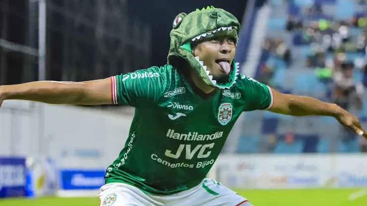 Alexy Vega volvió a demostrar toda su calidad con un golazo ante Motagua.