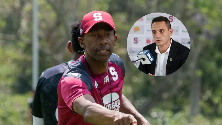 Wanchope le muestra la salida a un jugador morado.
