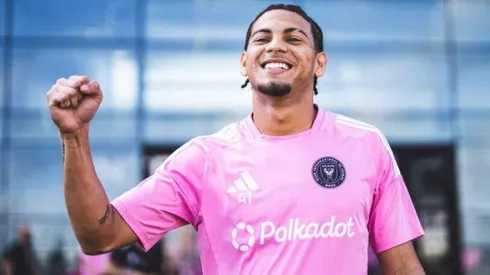 David Ruíz sigue demostrando su complicidad con sus compañeros.