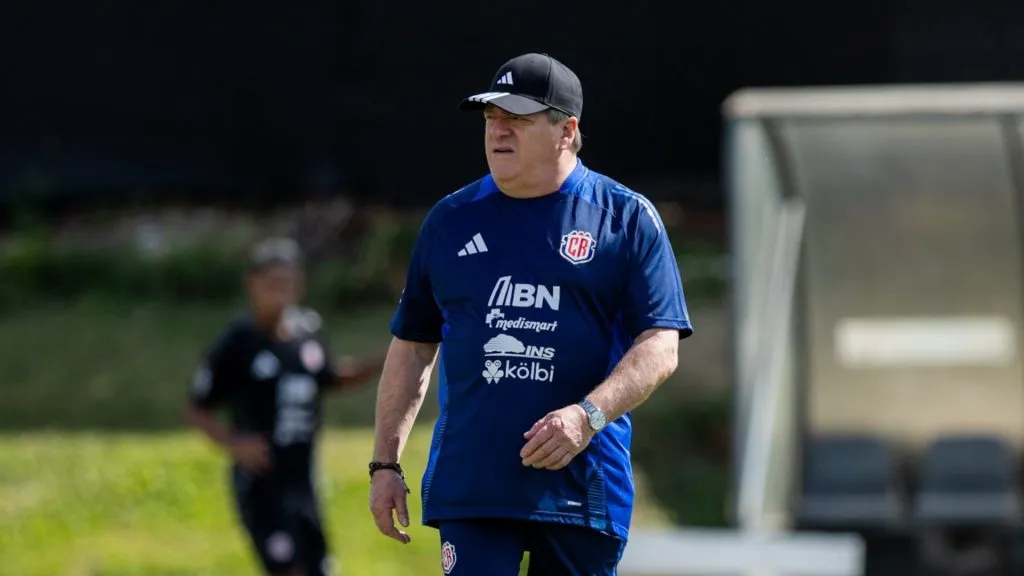 Piojo Herrera viajó a Argentina para dialogar con Keylor Navas (FCRF).