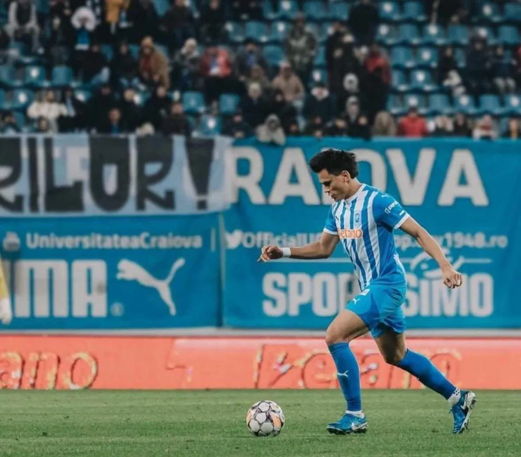 Es la segunda vez que Denil Maldonado se queda como suplente en la U Craiova tras jugar con la selección de Honduras.