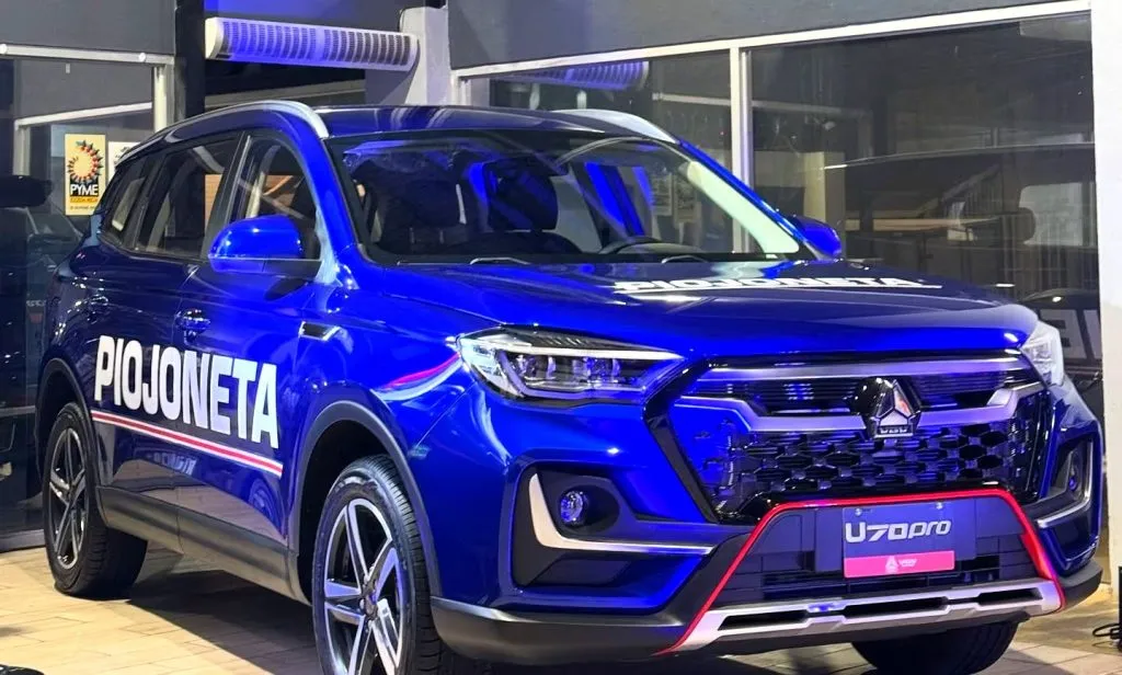 El SUV rotulado como Piojoneta que recibió el DT de la Sele. Foto: Mundo Motorizado