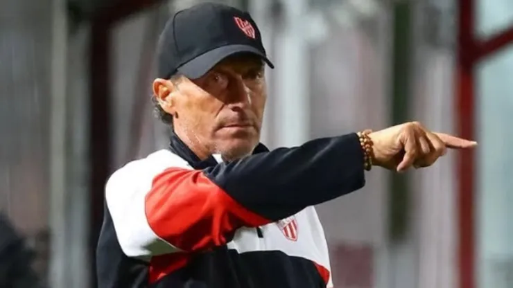 Pedro Troglio fue despedido del Instituto de Córdoba de la primera división de Argentina.