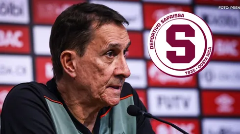 Guimaraes se la agarra con Saprissa: el recado del técnico que celebra Alajuelense