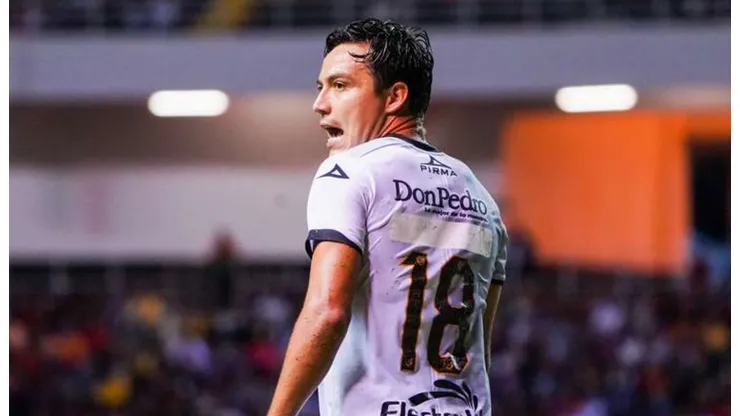"Viajó a reunirse": Cubo Torres está a un paso de fichar por un club que muy pocos tenían en consideración