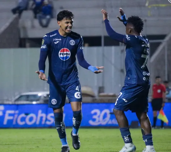 Luis Vega ha anotado 3 goles en los últimos dos partidos con Motagua. (Foto: FC Motagua)