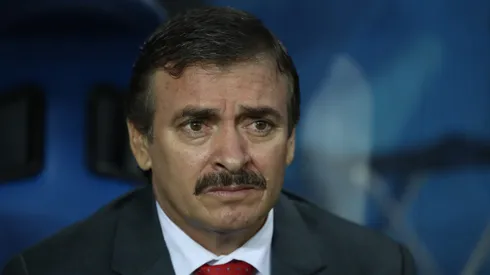 Óscar Ramírez deberá agarrar un equipo complicado.