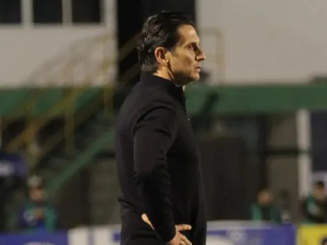 Ronald González y Comunicaciones reciben fuerte golpe previo al Clásico ante Municipal