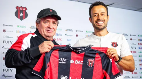 Rumbo a Europa: Machillo Ramírez ve marchar a una figura de Alajuelense