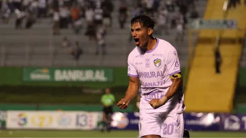 Chucho López juega a dos puntas: el contundente mensaje que no sólo Comunicaciones debe escuchar.