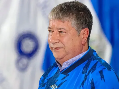 Teléfono para Bolillo Gómez: legionario le envía contundente mensaje para volver a El Salvador