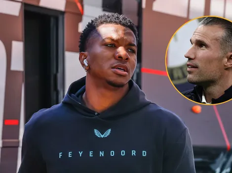 Van Persie toma dura una decisión con Jeyland Mitchell