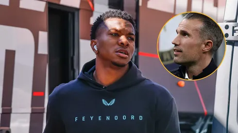 Van Persie toma dura una decisión con Jeyland Mitchell