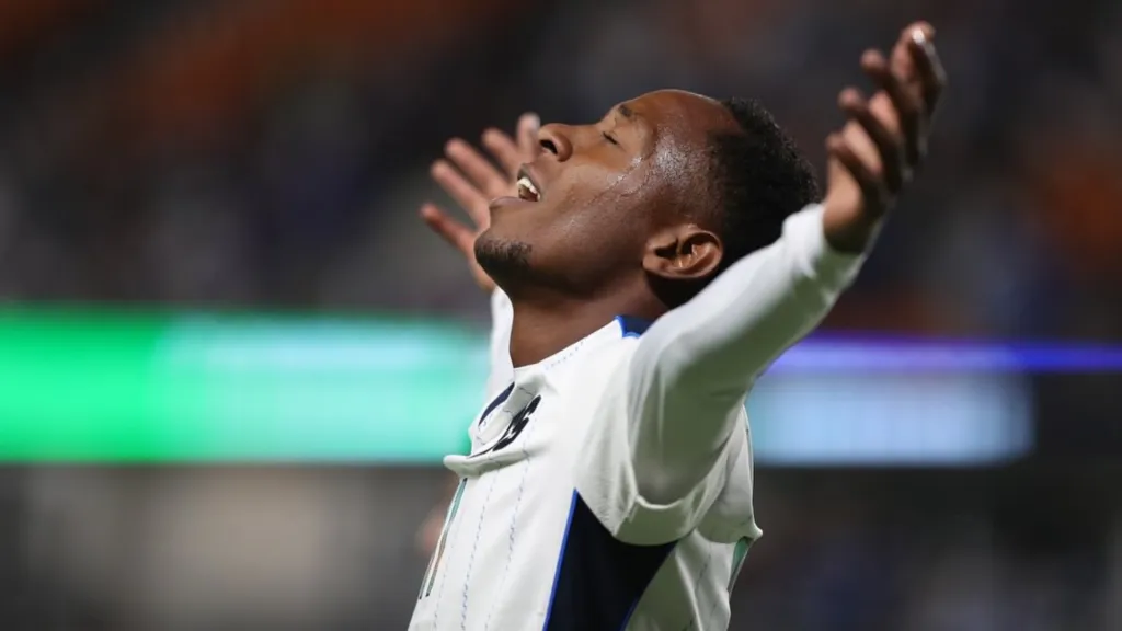 Brayan Gil jugó por última vez con El Salvador el 27 de marzo de 2024, en el empate 1-1 con Honduras y fue el encargado de abrir el marcador. (Foto: El Gráfico)