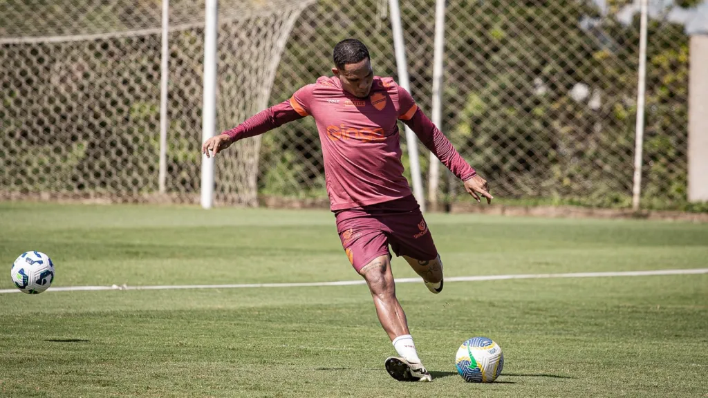 Erick Davis cuenta los días para volver a jugar en Brasil. (Foto: Vila Nova FC)