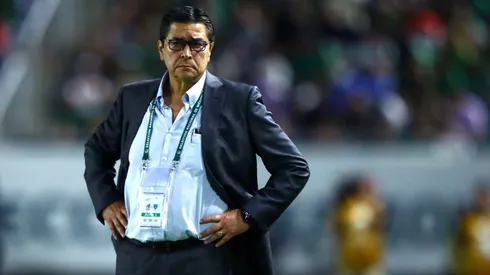 Luis Fernando Tena la sufre: Guatemala recibe una pésima noticia antes de la Copa Oro.