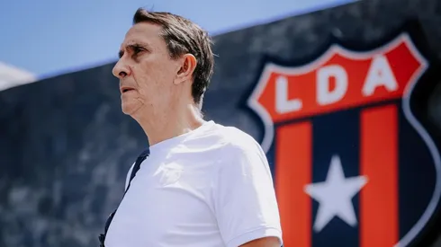 Guimaraes no quiere saber nada con Costa Rica