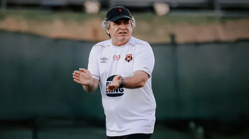Machillo Ramírez le abre las puertas de Alajuelense a una figura.
