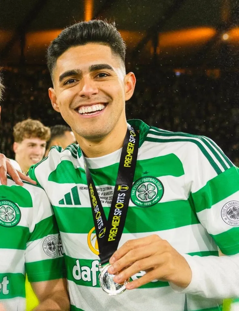 Luis Palma agrandó su palmarés en Europa, ahora ya suma tres ligas, dos con Celtic y una con Olympiacos.