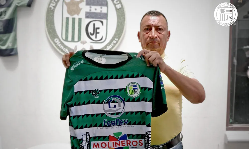 Humberto Rivera regresará a ser DT de Juticalpa.