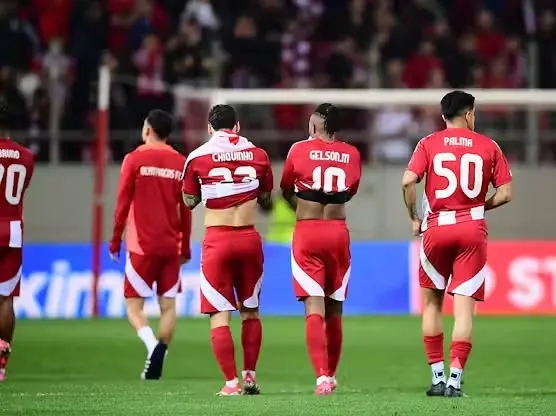 Luis Palma y Olympiacos quedaron fuera de la Europa League a manos del Bodø/Glimt.