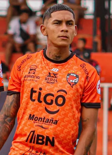 John Paul Ruiz es uno de los jugadores más buscados del mercado (Instagram).