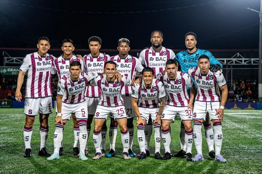 Saprissa avanzó a la final, pero no la pasó nada bien en Santa Bárbara (Deportivo Saprissa).