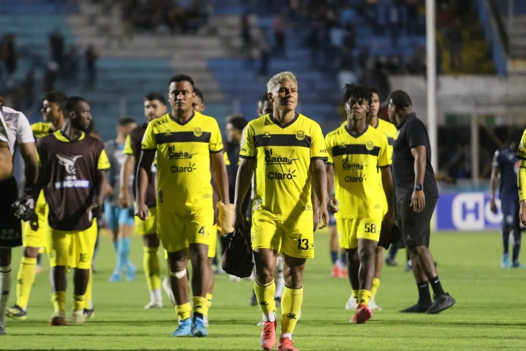 Real España debe ganar el partido de vuelta para estar en la final del Clausura 2025. Foto: La Prensa.