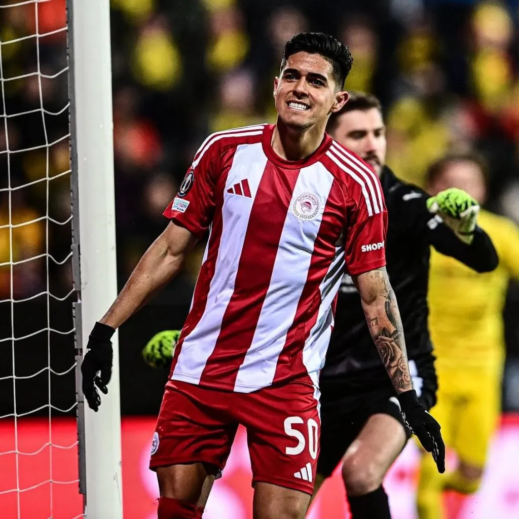 Luis Palma solo pudo marcar un gol y dar una asistencia en todo su paso por Olympiacos.