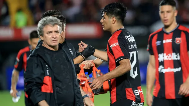 El Machillo Ramírez impone respeto. Incluso ante Saprissa. (LDA)