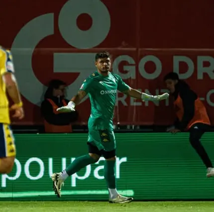 Kevin Chamorro sumó minutos sobre el final de la temporada (Estoril).