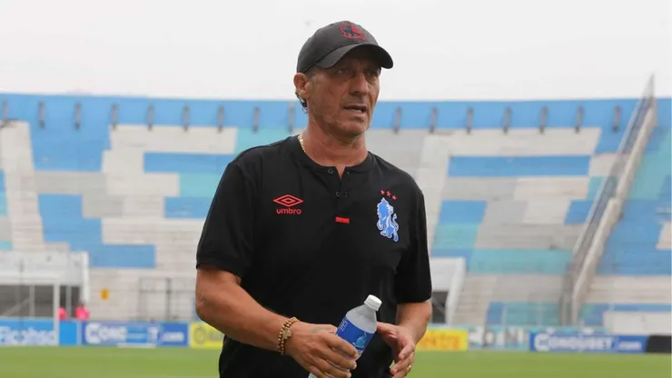 Pedro Troglio ha recibido buenas noticias sobre su salud.