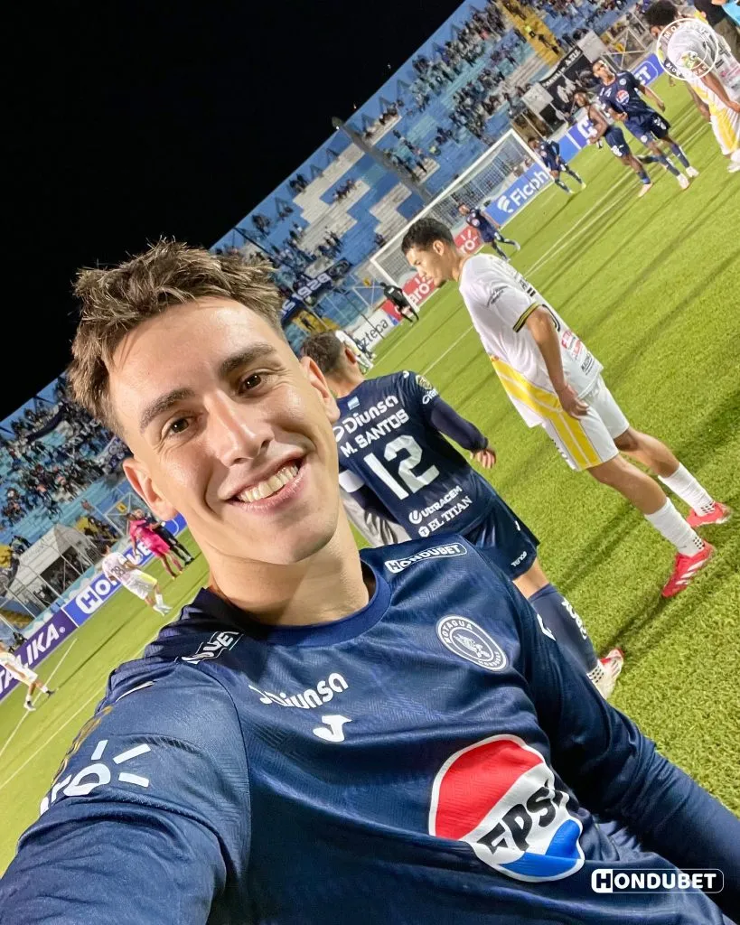 Rodrigo Auzmendi pudo haber jugado su último con Motagua, ya que existen ofertas para que se pueda ir de Motagua.