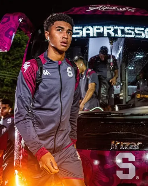 El talento de Myrie seduce a Europa (Saprissa).