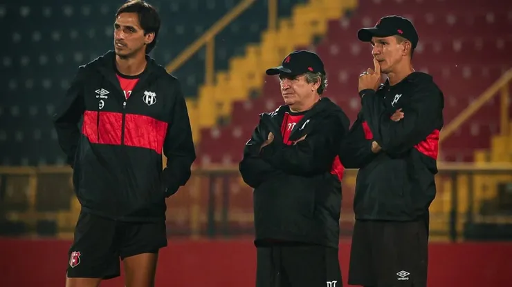 Machillo Ramírez marca la salida de referente