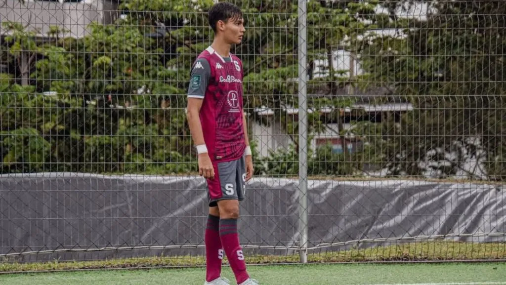 Óscar Segura Hernández tiene 18 años y es el goleador de Saprissa U19. (@3ertiempomorado)