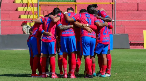 Golpe de última hora a Municipal: se cayó un esperado fichaje y ya tiene equipo en Guatemala.